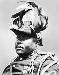 Marcus Garvey arrives USA